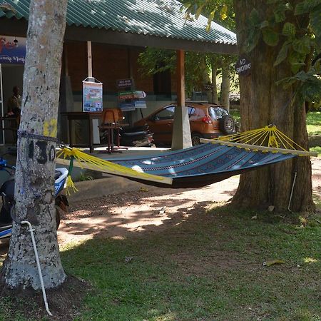 Jungle Beach Hostel Unawatuna Kültér fotó