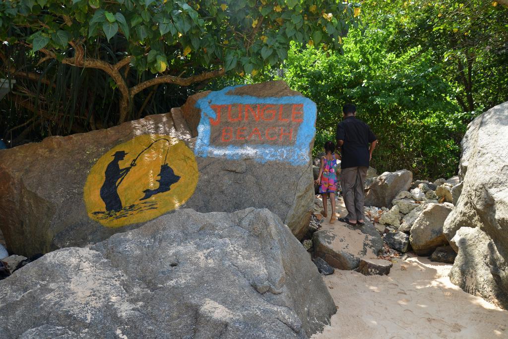 Jungle Beach Hostel Unawatuna Kültér fotó