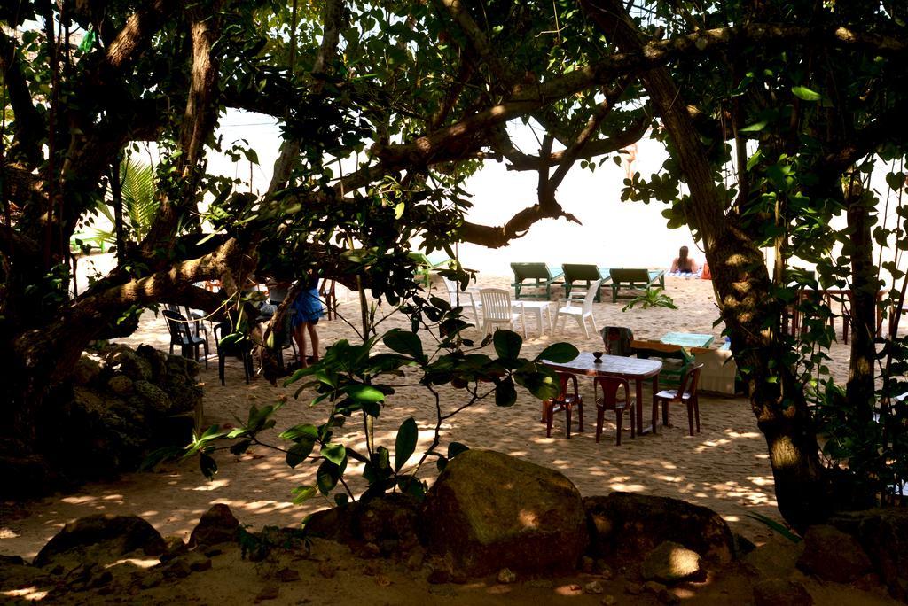 Jungle Beach Hostel Unawatuna Kültér fotó