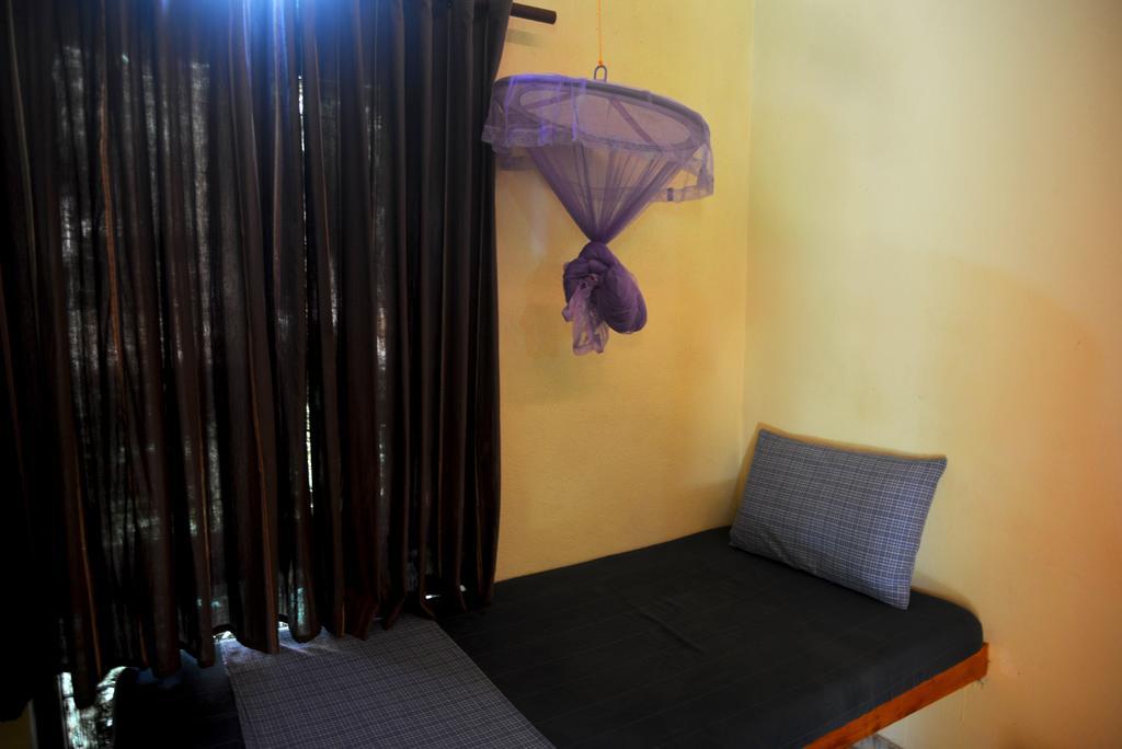 Jungle Beach Hostel Unawatuna Kültér fotó
